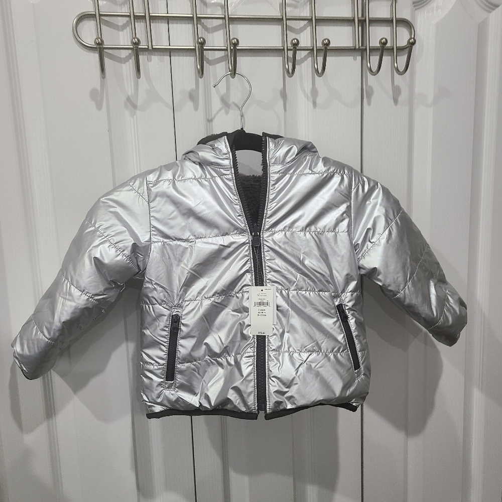 Gap size 2 years reversible puffer jacket